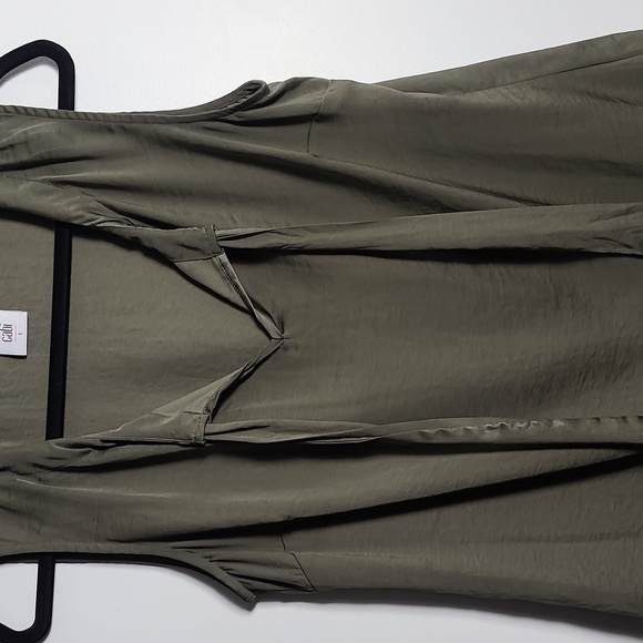 CABI Cinch Blouse Olive Green Sleeveless Tie Front Blouse Size Small - Picture 6 of 15